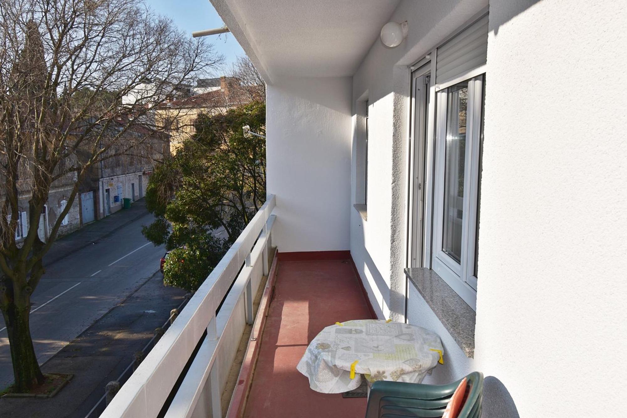 Apartment Navy Near The Beach Пула Экстерьер фото
